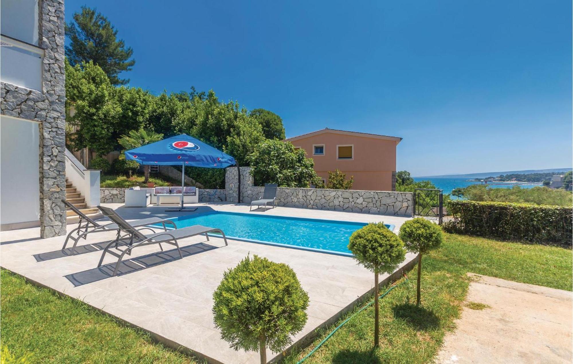 Apartman 2 Bedroom Stunning In Krk *